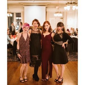 Meet your Posher, Danielle